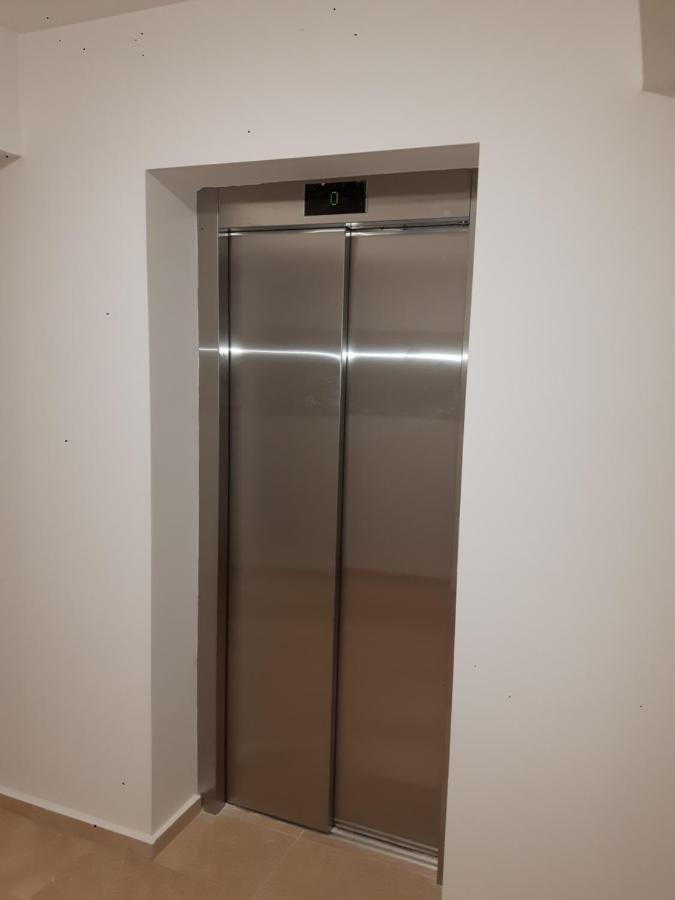 Apartmant Melinda M16 Lägenhet Braşov Exteriör bild